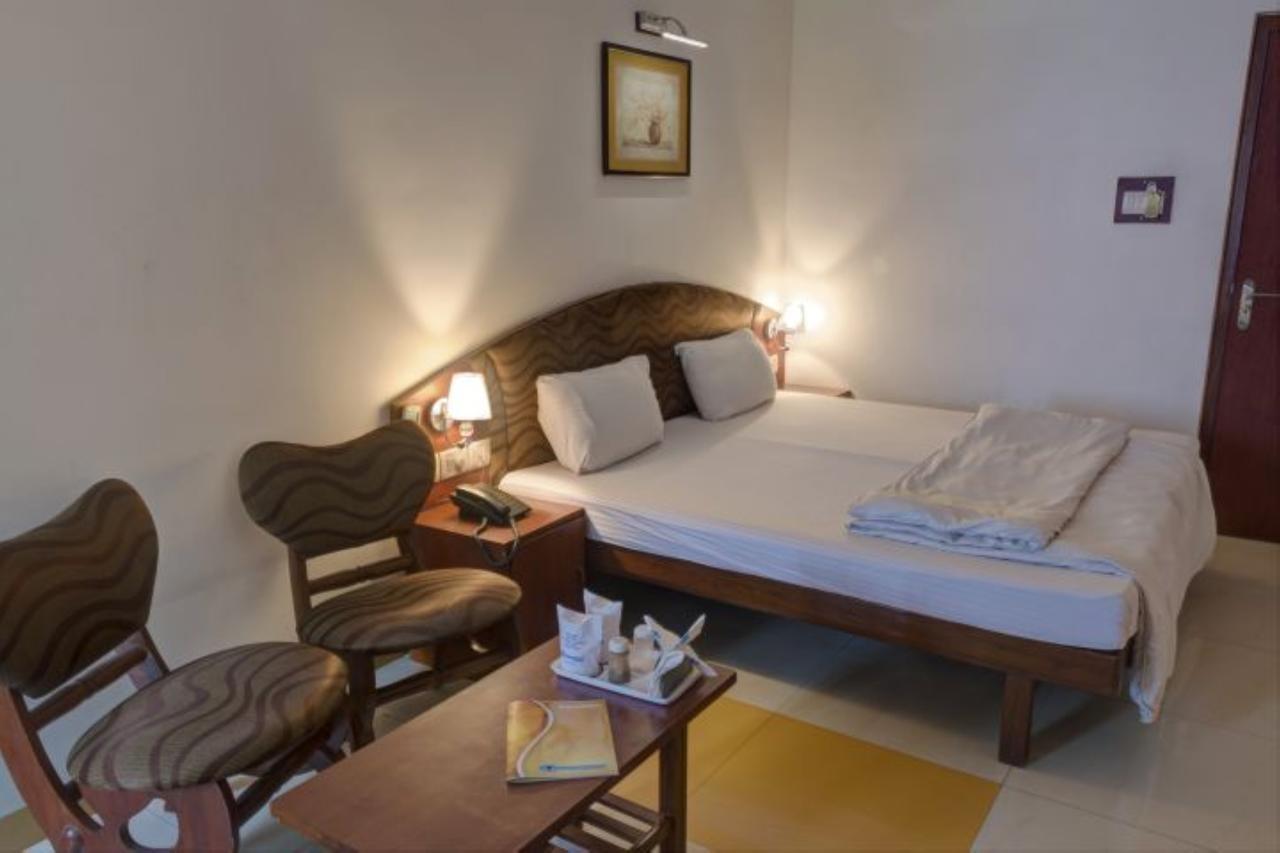 Blue Diamond The Hotel Korba Exterior photo
