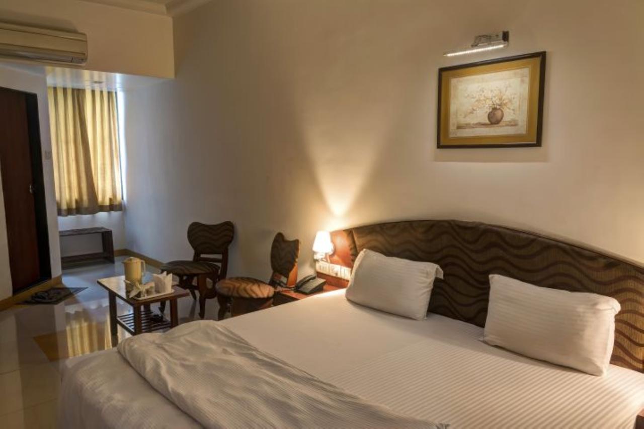 Blue Diamond The Hotel Korba Exterior photo