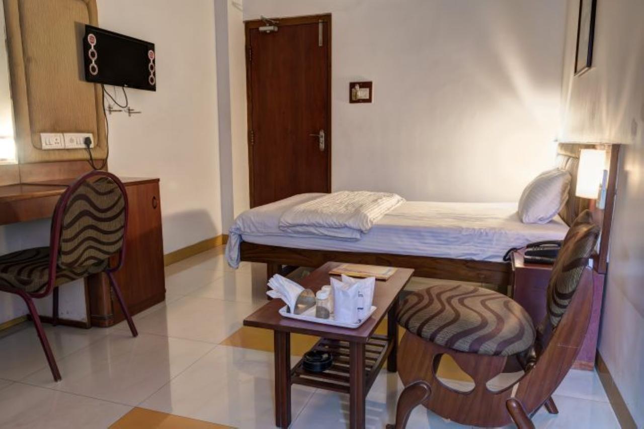 Blue Diamond The Hotel Korba Exterior photo